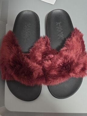 PINK Victoria's Secret Faux Fur Slide Sandals - Wine